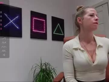 agelina_summer from Chaturbate is Freechat