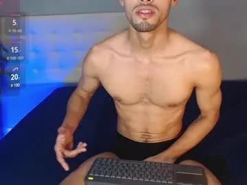 andrewclarkxx from Chaturbate is Freechat