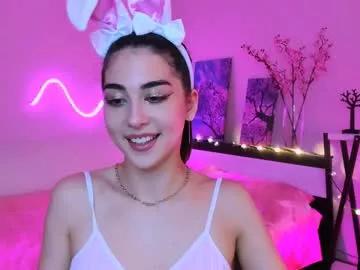holly_lips from Chaturbate is Freechat