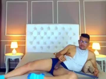 latin_bigmuscle1 from Chaturbate is Freechat