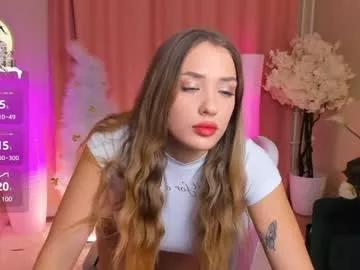 lori_blushcrystal from Chaturbate is Freechat