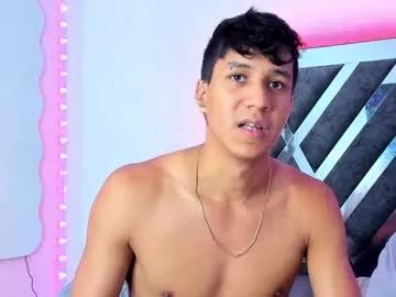 robertmiller21 from Chaturbate is Freechat