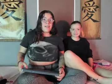 violet_and_lily from Chaturbate is Freechat