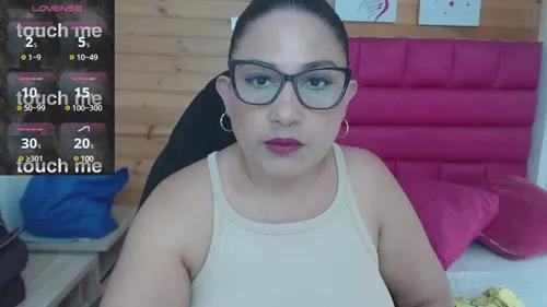 alexamilfhot from Cherry is Freechat