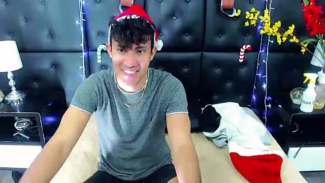 AlexanderAndAlex from StripChat is Freechat