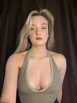 Alisa_Rise from StripChat is Freechat