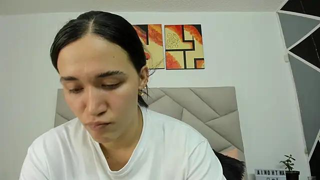 Anthonia_gomez from StripChat is Freechat