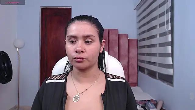 azul_bunny from StripChat is Freechat