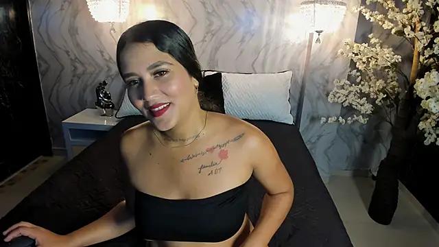 CAMII_SMITH from StripChat is Freechat