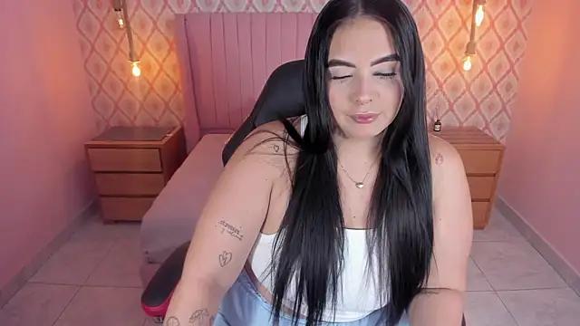 CAMILADUQUE2 from StripChat is Freechat