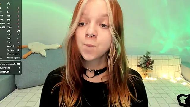 crystal_lilith from StripChat is Freechat