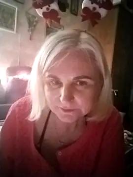 ElinaGold435 from StripChat is Freechat