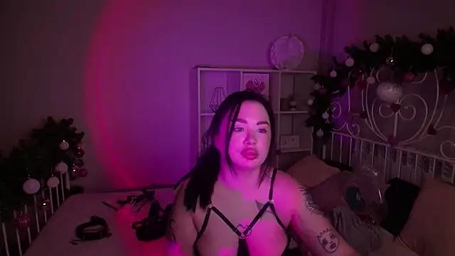 KrisMoss from StripChat is Freechat