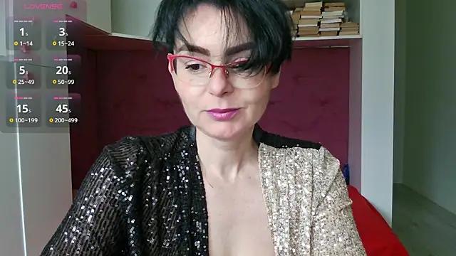 lady_kriss from StripChat is Freechat