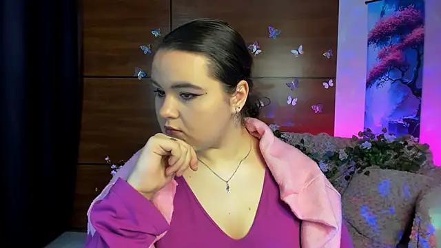 lina_milkys from StripChat is Freechat