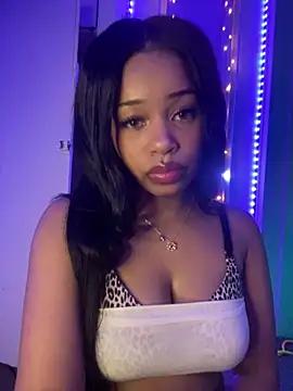 lovekaylaa from StripChat is Freechat