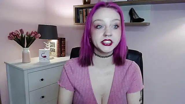 MadelineLust from StripChat is Freechat