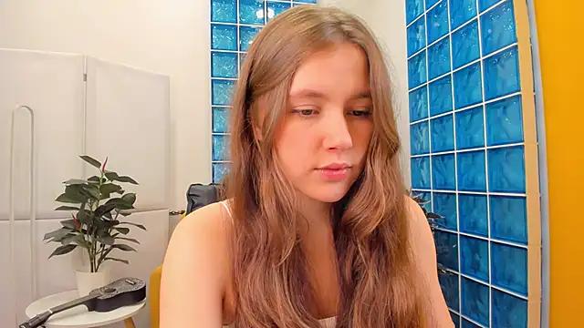 MaryannSoftt from StripChat is Freechat