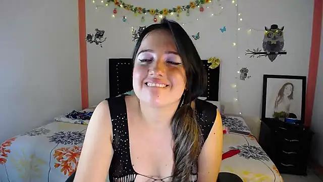 naughty_girl_4u from StripChat is Freechat