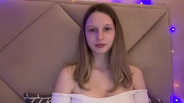 Perfect_girll from StripChat is Freechat