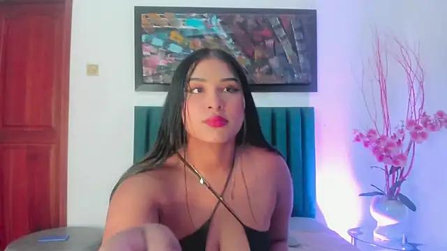 SaraBloomm from StripChat is Freechat