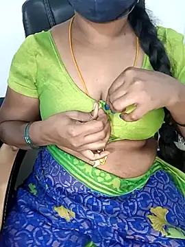 Tamil-hotwife from StripChat is Freechat