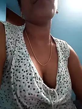 Tamillminnal from StripChat is Freechat