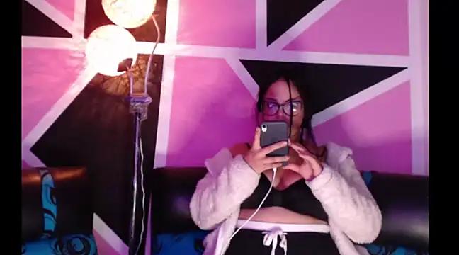 Violeta_Saenzzz from StripChat is Freechat